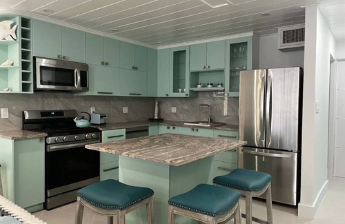 Cabes Point Condo | Gorgeous Oceanfront Condo on Sapphire Beach!