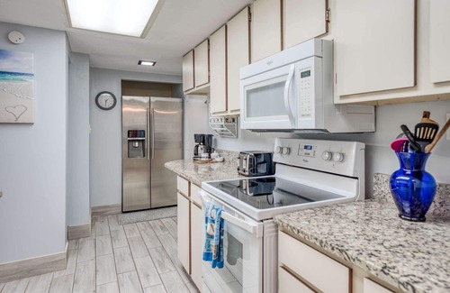 Crescent Beach Condo | Gorgeous Oceanfront Condo! Amazing Ocean View, On Crescent Beach, Elevator, $300 in Free Tickets!