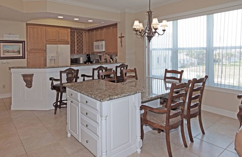Vilano Beach Condo | Gorgeous Oceanfront 3Bedroom Away From The Hustle and Bustle