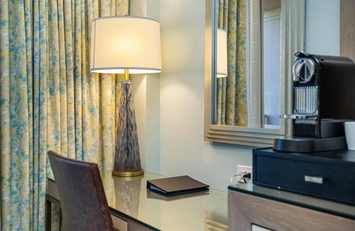 Key Biscayne Apartment | Gorgeous Partial Ocean View I The Ritz Carlton