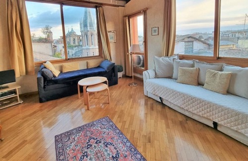 Rione IV Campo Marzio Apartment | Gorgeous penthouse Spanish Steps