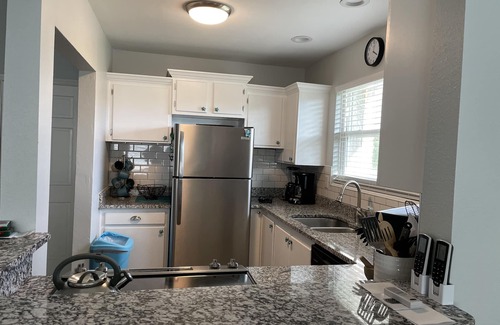 River Breeze Estates Cottage | GORGEOUS PET FRIENDLY VACATION HOME!
