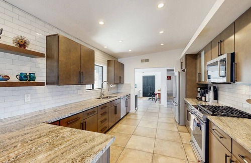 Hidden Valley House | Gorgeous private home w/private pool & hot tub, large yard & amazing views