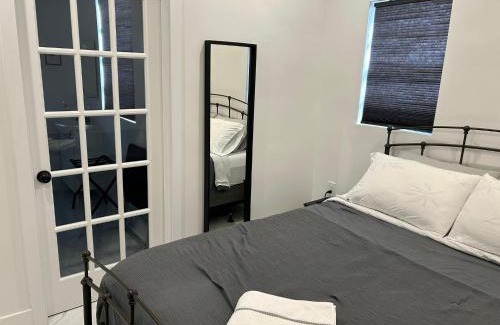 West Little Havana House | Gorgeous Private Room, near the Airport - Free parking - 02