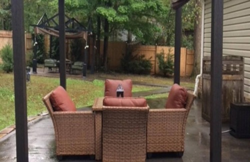 Great Falls House | Gorgeous private split level mclean side of great falls park like setting