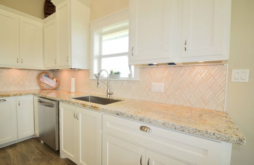 Crystal Beach House | Gorgeous, quality new beachhouse, vacation home designed for making memories.