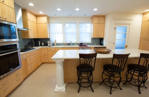 Corvallis House | Gorgeous remodeled historic home in downtown Corvallis. 7 min walk to OSU!