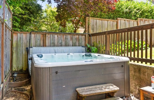 Eastside Santa Cruz Villa | Gorgeous Santa Cruz Villa - Modern Beachside Paradise with NEW Hot Tub & Fast Wi-Fi