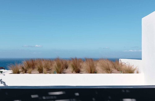 Oia Villa | Gorgeous Santorini Villa | Villa Eleganza | 3 Bedroom | Brilliant Sea Views |.
