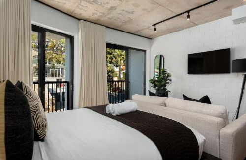 Sea Point Apartment | Gorgeous Sea Point Apartment