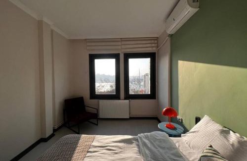 Galata Apartment | Gorgeous Sea View Apartment in Central Karaköy 4BR, 2BA, AC