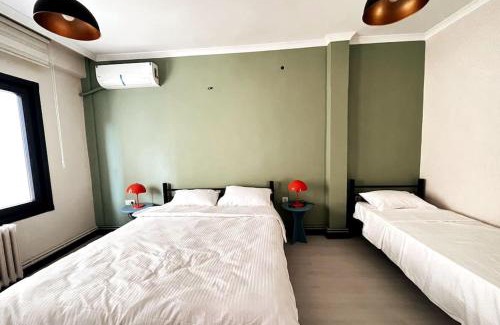 Galata Apartment | Gorgeous Sea View Apartment in Central Karaköy 4BR, 2BA, AC