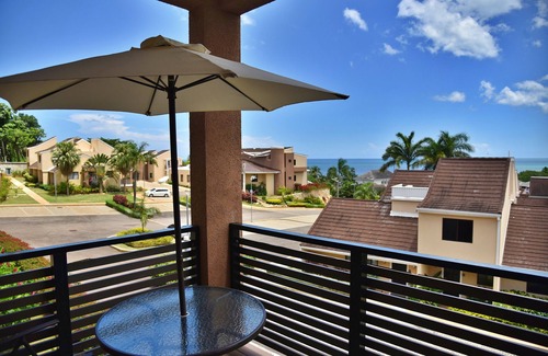 West End Condo | Gorgeous Seaview Loft