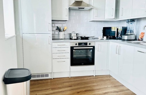 Magherafelt Apartment | Gorgeous Serene Spacious Luxury Apartment 2 Bedrooms Sleeps 6