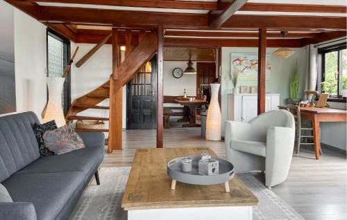 Loosdrecht Boat Rental | Gorgeous Ship In Loosdrecht With Wifi