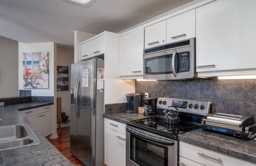 Seabrook Island House | Gorgeous & Sophisticated Villa! Golf Views! Lovely Decor! Access to All Amenities! Pet Friendly