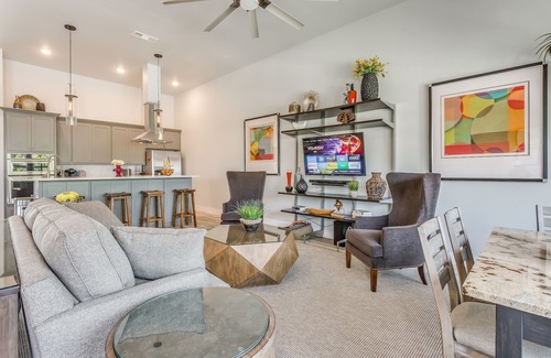 Fort Worth House | GORGEOUS & SPACIOUS LUXURY DOWNTOWN FORT WORTH TOWNHOME, CLOSE TO EVERYTHING!