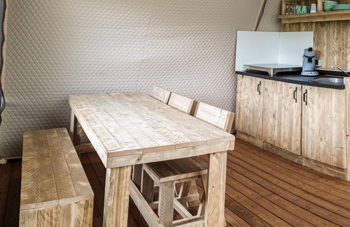 Hoogersmilde House | Gorgeous (sta)caravan in Hoogersmilde