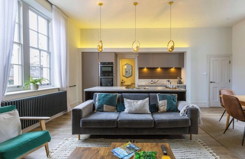 Clitheroe House | Gorgeous, stylish, huge Georgian home 4 bed 4 bath