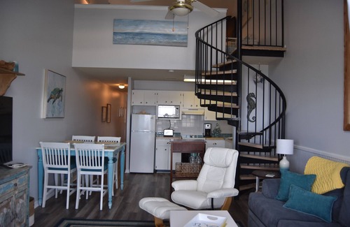 Steinhatchee Condo | Gorgeous Sunsets. Sunset Place #304 NO CLEANING FEES!