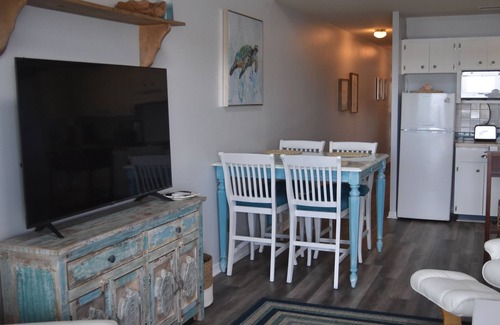 Steinhatchee Condo | Gorgeous Sunsets. Sunset Place #304 NO CLEANING FEES!