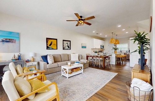 Santa Rosa Beach House | Gorgeous townhouse, plenty of space, family-friendly & close to everything
