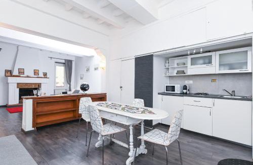 Trastevere Apartment | Gorgeous Trastevere loft on the river