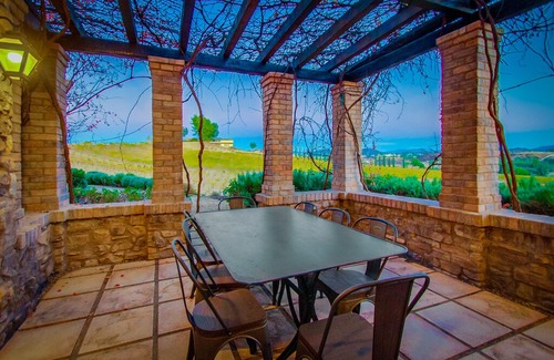 Temecula House | Gorgeous Tuscan Villa in Temecula Wine Country while close to Old Town Temecula!