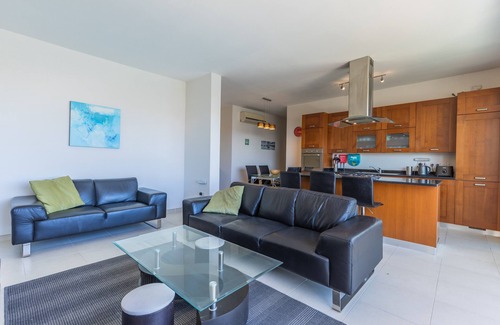 Marsaskala Apartment | Gorgeous two bedroom sea view in Marsascala