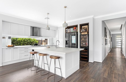 Rosebery House | Gorgeous two story Bungalow with pool , styled for a relaxed beachside holiday.