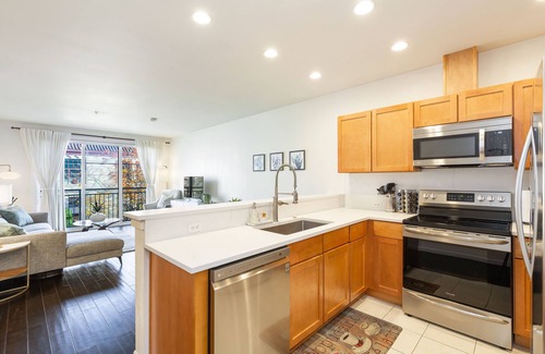 Minor Condo | Gorgeous Urban Oasis in Downtown Capitol Hill Seattle #LOCATION COMFORT & STYLE