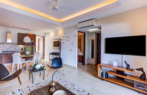 Romantic Zone Apartment | Gorgeous V177 Condo Close to Blue Chairs, Los Muertos Beach