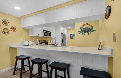 Rosemary Beach Condo | GORGEOUS VIEWS! ~ REMODELED UNIT! ~ FREE BEACH SETUP! ~ HIGH POINTE RESORT!