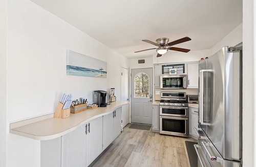 Lanoka Harbor House | Gorgeous Waterfront 3-bedroom house in charming Berkeley Township