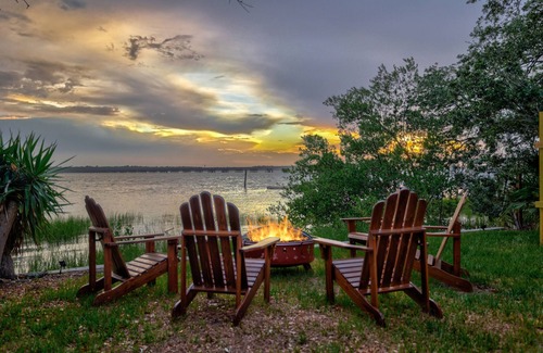 Crescent Beach House | Gorgeous Waterfront w/Golf Cart! 4 bds, 3.5 ba! Sleeps 12