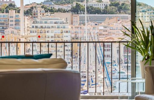 Hotel-de-Ville Apartment | Gorgeous Waterfront Apt Old Port Resort Marseille Luxury 180m2 3 bdrm
