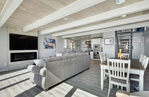 Oxnard Shores House | Gorgeous waterfront home with a private hot tub, gas fireplace, & beach access