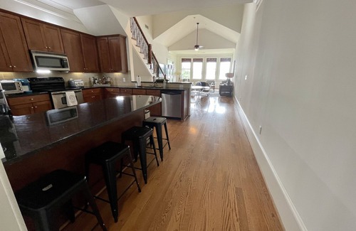 Lake Oconee Condo | Gorgeous Waterfront View Condo in Cuscowilla on Lake Oconee
