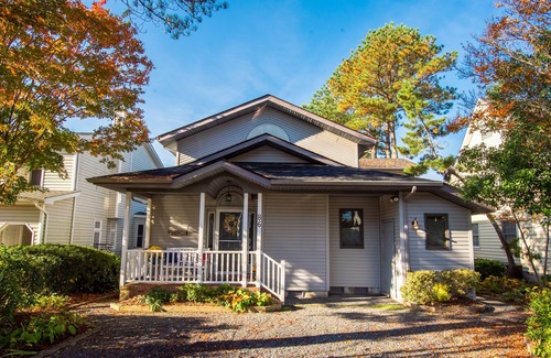 Ocean Pines House | Gorgeous wired waterfront home with magnificent sunset views. Kayaks included.