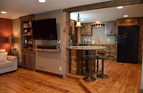 Hudson House | Gorgeously Remodeled Home Close to Downton Hudson