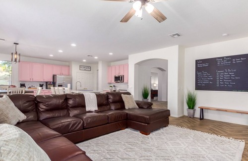 Pinal County House | ⚡️Gorgeously remodeled property with fantastic heated pool!!