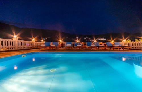 Himare Apartment | Goro's Villa 8 - Pool, Parking