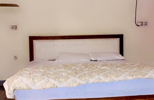 Uchiyarda Hotel | Goroomgo Black Hawk Jodhpur
