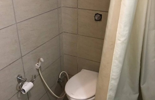 Hisar Hotel | Goroomgo City Square Hisar