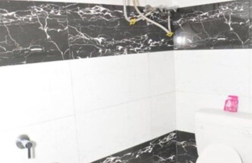Kolkata Hotel | Goroomgo Dev Guest House Howrah Kolkata