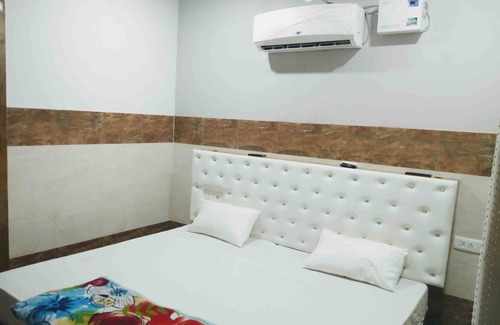 Hisar Hotel | Goroomgo Gaurav Regency Hisar
