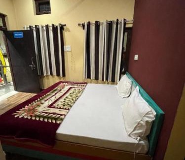 Rudraprayag Hotel | Goroomgo Giris Alay Homestay Uttarakhand