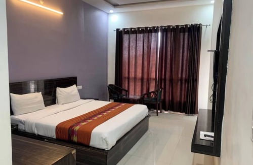 Bhagtpura Hotel | Goroomgo Hotel Hill View Homes Bhimtal