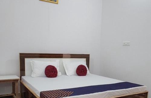 Sarnath Hotel | Goroomgo Hotel Kashi Nest Varanasi - A Peacefull Stay & Parking Facilities