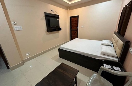 Bhadrak Hotel | Goroomgo Kitchen Garden Bhadrak